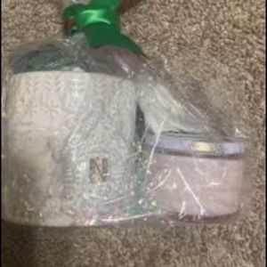 Anthropologie mug and votive